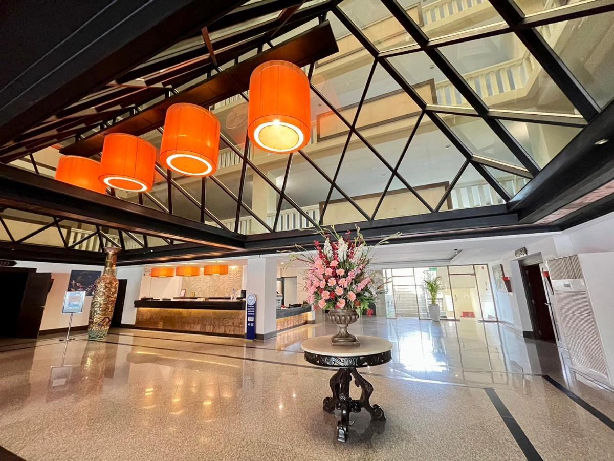 Royal Peninsula Hotel Chiangmai Chiang Mai Exterior photo