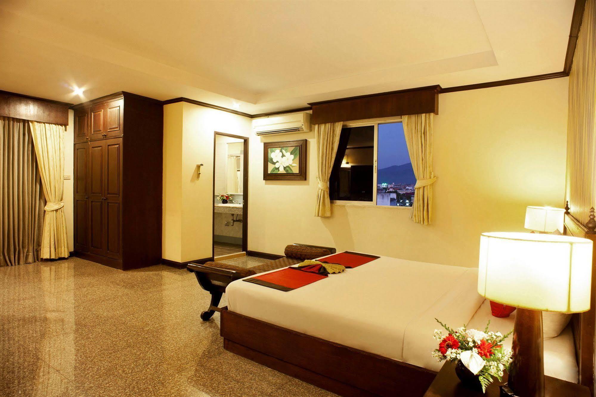 Royal Peninsula Hotel Chiangmai Chiang Mai Exterior photo